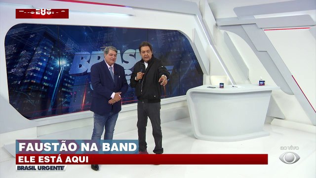 Nesta sexta-feira, Faustão visitou os estúdios do Brasil Urgente. E José Luiz Datena convidou o apresentador para comandar o programa.