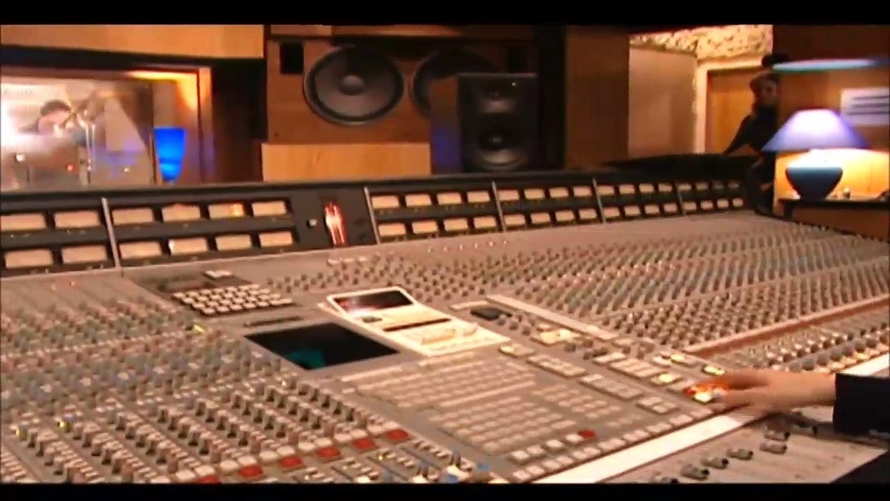 Lorie — Le studio 2ème partie | (Lorie : Près de Vous)