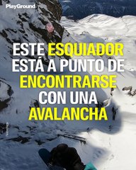 Esquiadores se deslizan por la nieve mientras sucede una avalancha