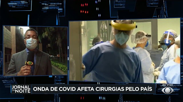 O avanço da variante ômicron no Brasil provocou o afastamento de milhares de profissionais da saúde e levou ao cancelamento de cirurgias.