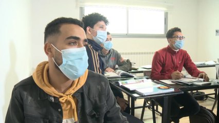 الجزائر.. اهتمام الشباب باللغات بحثا عن فرص في سوق العمل