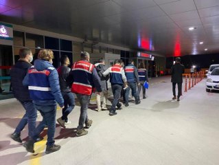 İzmir merkezli 40 ilde FETÖ operasyonu: 60 tutuklama