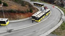 Arnavutköy'de otoyol bağlantısında İETT otobüsleri arızalandı