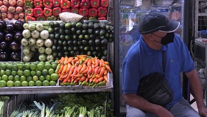 فنزويلا تخرج ببطء من التضخم المفرط... لكن المستهلك لا يشعر بالفرق