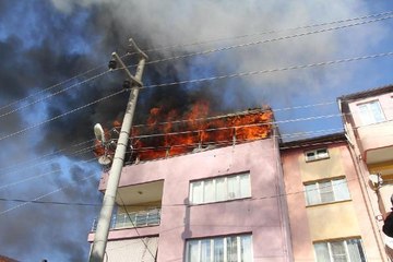 Uzman Çavuş, evinde çıkan yangında hayatını kaybetti