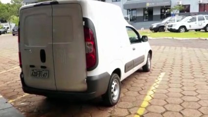 PM encontra Fiorino levada em assalto; dois indivíduos foram presos com ilícitos