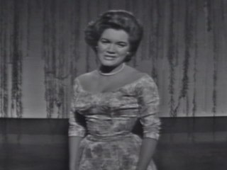 Connie Francis - Love Is A Many-Splendored Thing (Live On The Ed Sullivan Show, December 3, 1961)