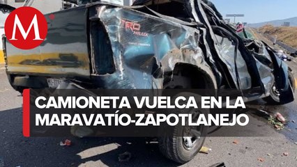 Mueren dos personas tras volcadura en autopista de Jalisco