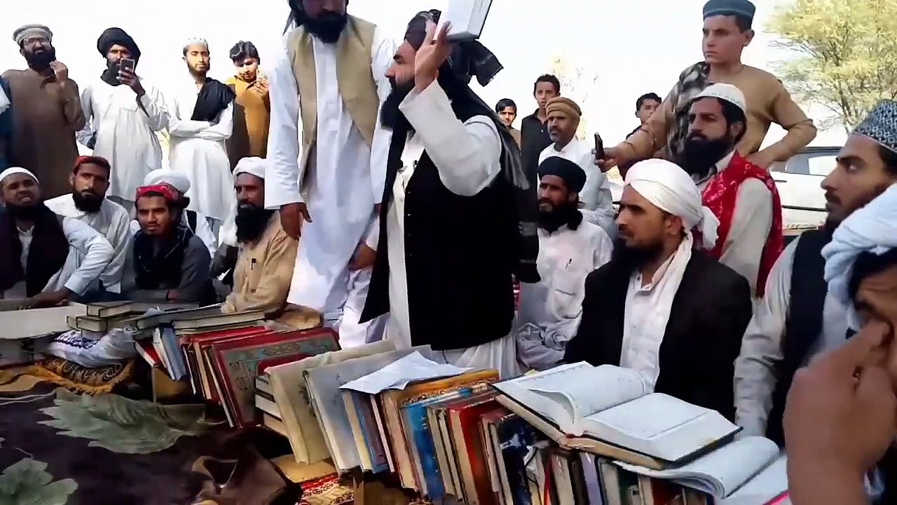 جنازے کے بعد کی دعا جائز ہے بدعت نہیں ہے حوالہ جات دیوبندیوں کے کتا ( 720 X 1280 )