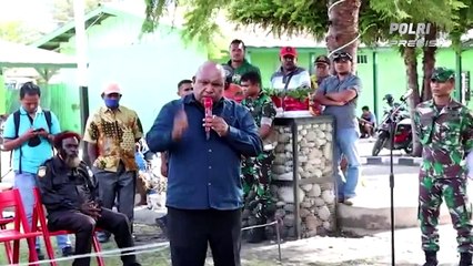 Polri Kawal Perdamaian Adat Pasca Perang Suku Di Distrik Wouma