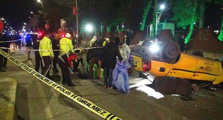 Bariyerlere çarpan taksi takla attı: 1 ölü, 6 yaralı