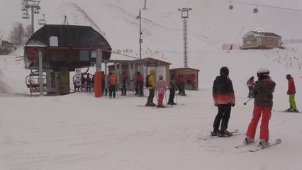 Adrenalin tutkunlarının vazgeçilmezi Palandöken yurt dışındaki Türklerin yeni adresi oldu