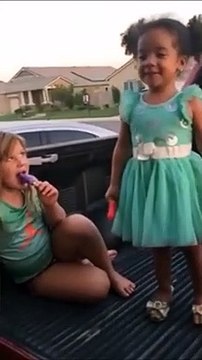 Adieu petite glace... Pauvre gamine