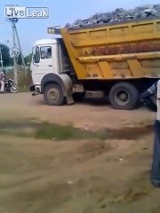 Ce déchargement de camion n'était pas vraiment prévu