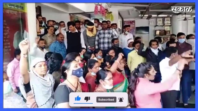 Navneet Rana aggressive l महाराजांच्या पुतळ्यावरून वातावरण तापलं, नवनीत राणा आक्रमक | Sakal Media