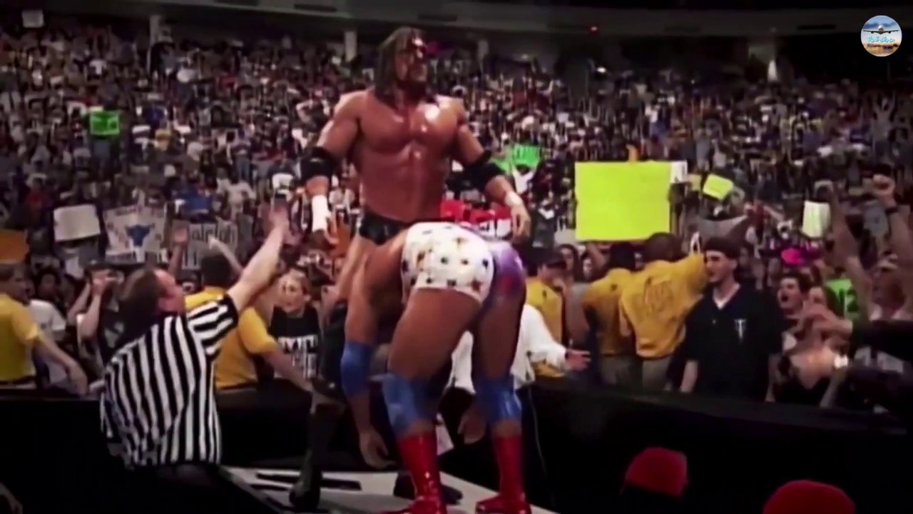 أصعب الأخطاء التي قام بها المصارعين أثناء تنفيذ حركاتهم في عروض WWE / The most difficult mistakes wrestlers made while performing their moves in WWE shows