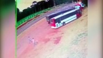 Câmeras registram ação de ladrões de baterias em frente no Bairro Interlagos
