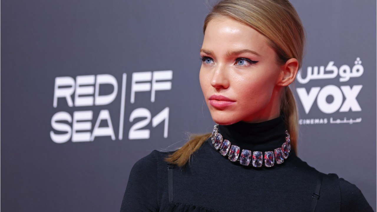VOICI - Anna (TF1) : qui est Sasha Luss, l'héro...