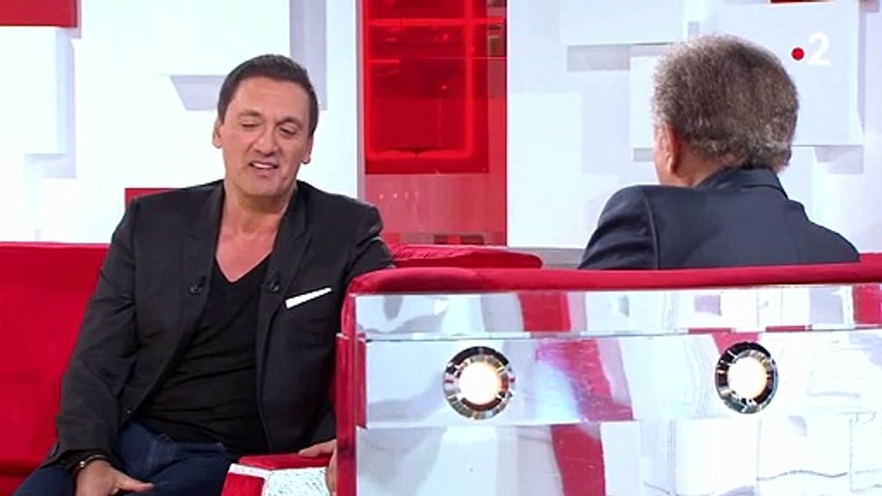 VOICI Vivement Dimanche : le terrible secret que Dany Brillant a caché à ses parents pendant des années