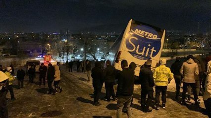 Son dakika haberi... (SANCAKTEPE'DE YOLCU OTOBÜSÜ KAZA YAPTI