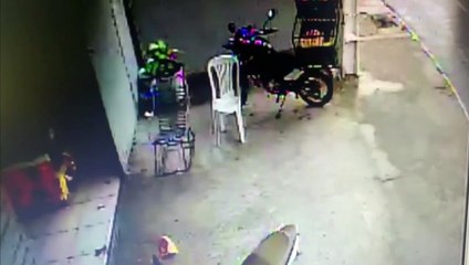No Ceará, motocicleta liga sozinha, gira o guidom, dá meia volta e sai ‘andando’ até cair