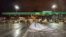 Anadolu Otoyolu Adapazarı gişeleri Ankara istikameti kar yağışı nedeniyle geçici süreyle trafiğe kapatıldı