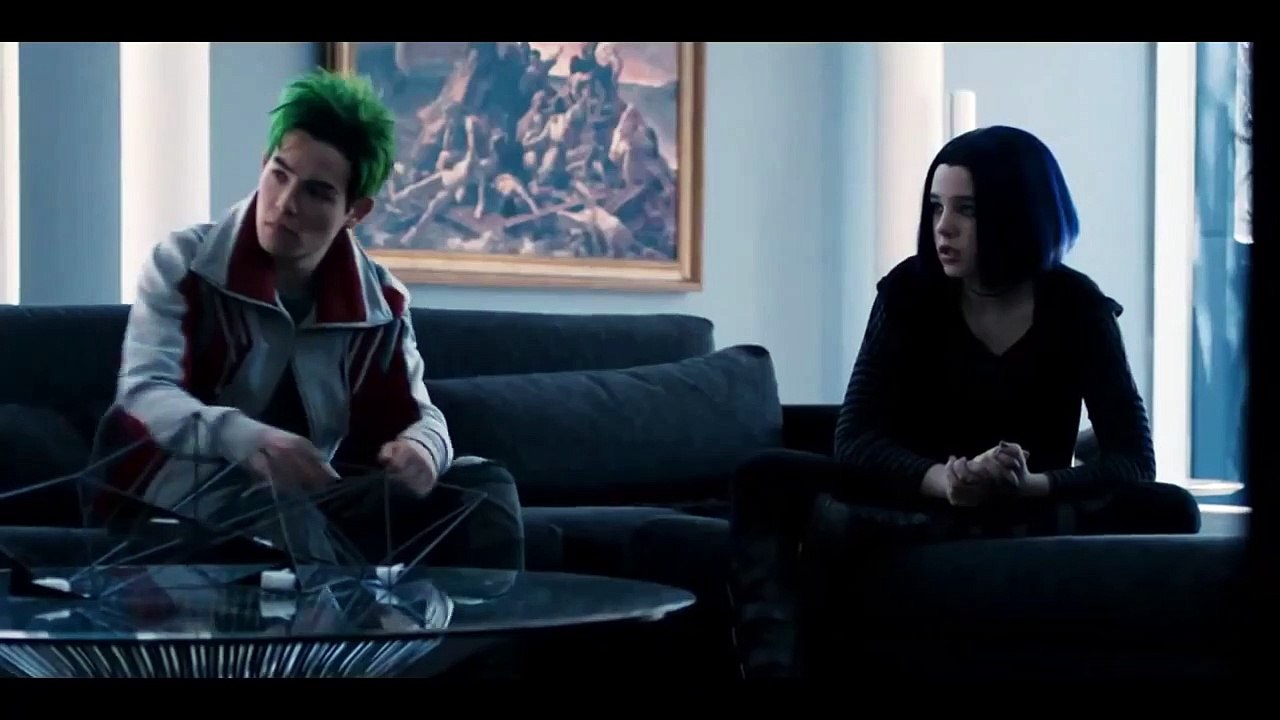 Titans (2018) Saison 1 - Promo "Asylum" (EN)