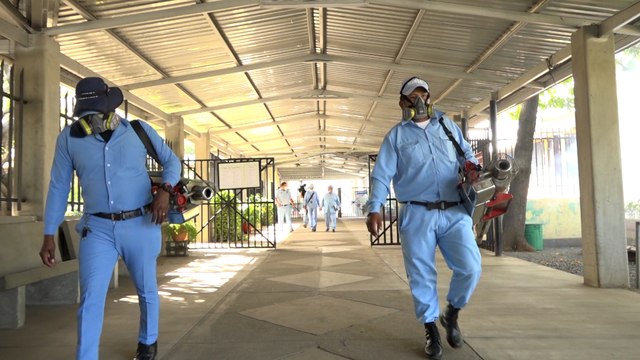 Managua: continúa limpieza de colegios previo al regreso a clases