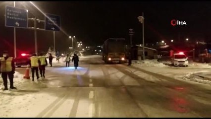İstanbul-Ankara TEM Otoyolu ve D-100 Devlet Yolu tüm araç geçişlerine kapatıldı
