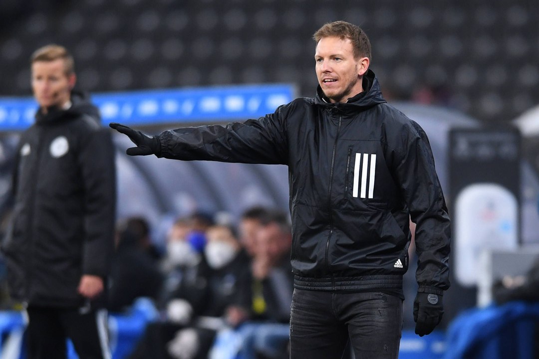Nagelsmann hat es in seinem Notizbuch: "Kimmich ist auf beiden Positionen Weltklasse"
