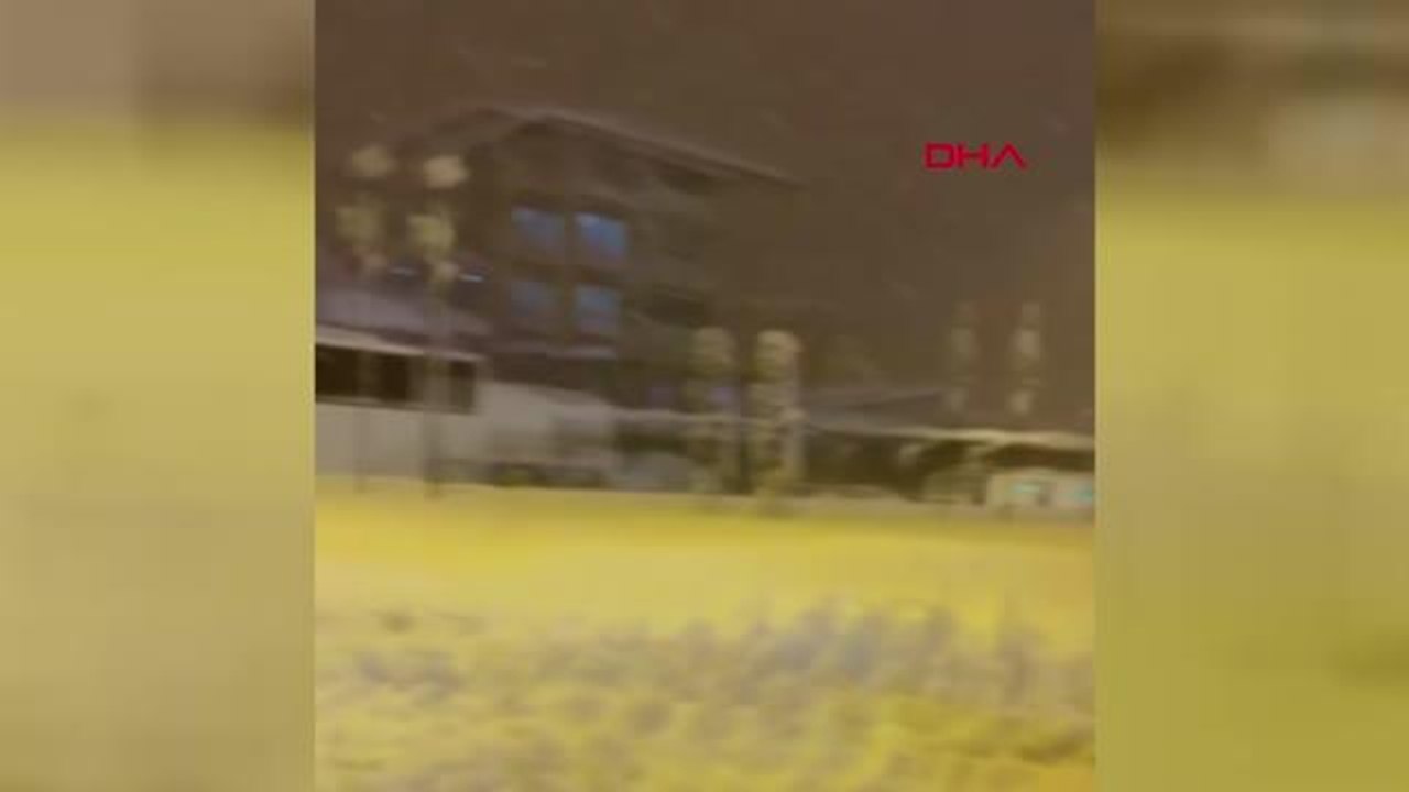 ANKARA-KGM: İSTANBUL- ANKARA TEM OTOYOLU VE D-100 YOLU; ARAÇ GEÇİŞLERİNE KAPATILDI