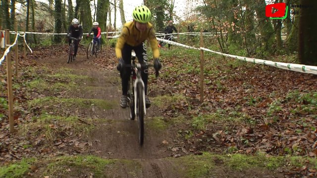 Séglien | Cyclo-Cross les ados décrochent la timbale - Bretagne Télé