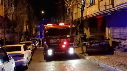 Son dakika... Çatırdama sesleri nedeniyle boşaltılan binada yangın çıktığı anlaşıldı