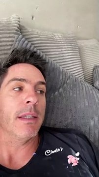 MAURICIO OCHMANN Y SU HIJA KAILANI JUEGAN A LOS DULCES Y CARAMELOS