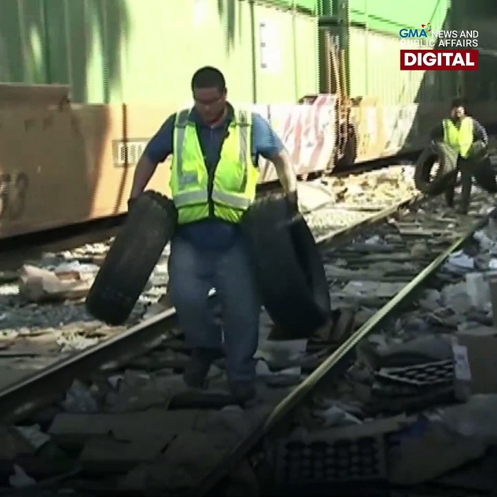 Train looting sa Los Angeles | GMA News Feed