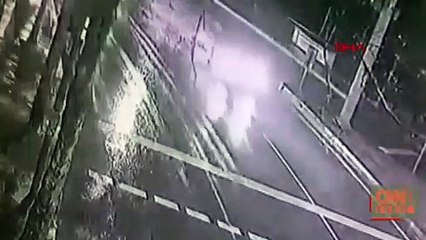 4 kişinin yaralandığı kaza kamerada