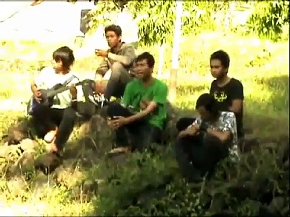D Template - Temani Aku Lagi (Official Music Video 2010)