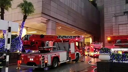 北市君悅飯店火警狂冒濃煙 緊急疏散2百多人畫面曝光