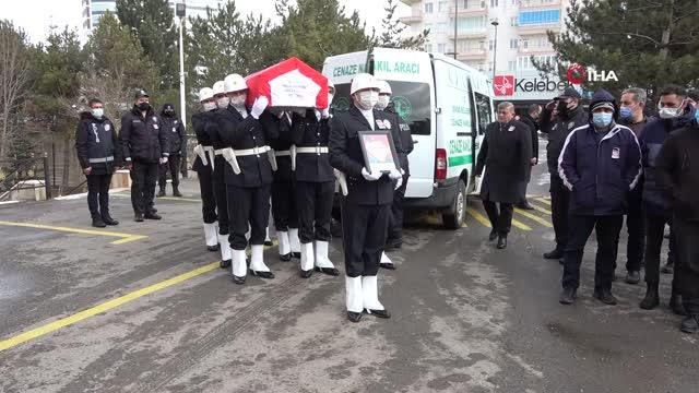 Son dakika haberleri: Sivas'ta vefat eden polis memuru için tören düzenlendi