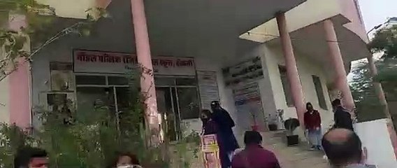 ढीकली रेजिडेंशियल स्कूल पहुंचे जनजाति मंत्री व कलक्टर