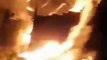 हैंडीक्राफ्ट फैक्ट्री में लगी भीषण आग, तीन दमकलों ने पाया आग पर काबू, देखें वीडियो