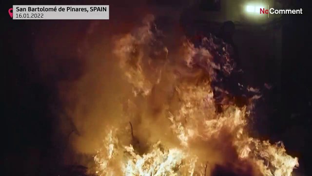 Horses ride through flames in Spanish festival
