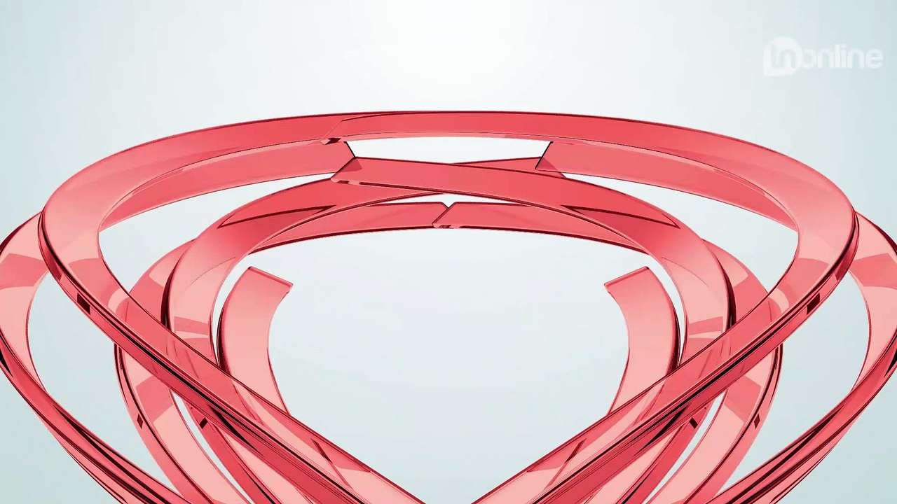 Apucarana: motorista invade calçada, bate em carro e foge