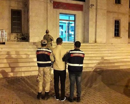 16 YILDIR ARANIYORDU, YATAK ODASINDAKİ GİZLİ BÖLMEDE YAKALANDI