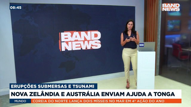 A Austrália e Nova Zelândia enviaram ajuda a Tonga, depois de duas erupções do vulcão submerso e de um tsunami no fim de semana.