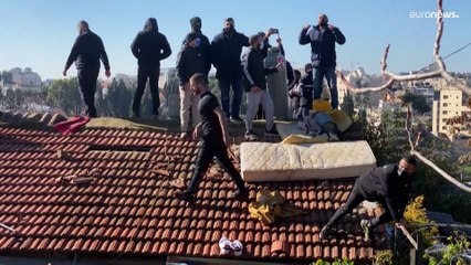 شاهد: فلسطينيون يتظاهرون في حيّ الشيخ جراح رفضاً لطرد أسرة من بيتها