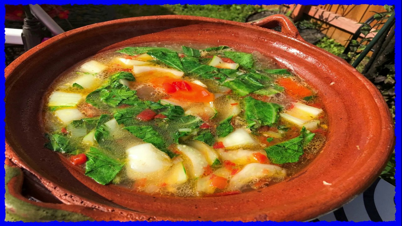 TIENES QUE HACERLO Consome de pavo con Verduras, si  aun no lo haz hecho este es el video que te mostrara paso a paso como hacer un consome de pavo super riquisimo.