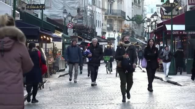 El nuevo pasaporte francés de vacunación acorrala a los no vacunados.