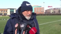 Son dakika haberleri | SPOR Kayserispor Teknik Direktörü Hikmet Karaman'ın ve yeni transfer Abdülkadir Parmak'ın açıklamaları
