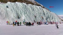 Palandöken'deki Buz Tırmanışı Festivali'nde 'Buz Dağı'na Yoğun İlgi